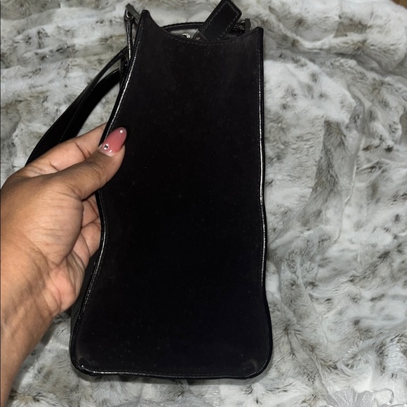 Salvatore Ferragamo Black Tote Bag with Embossed Pattern and Structured Shape - Picture 7 of 16